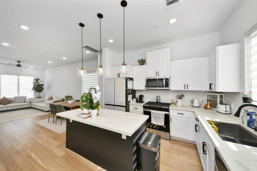 1837 Flowing Springs Trail - Photo 16