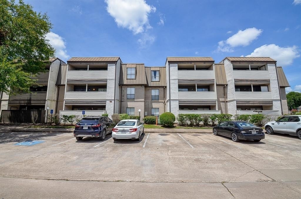 3075 Walnut Bend Lane - Photo 1