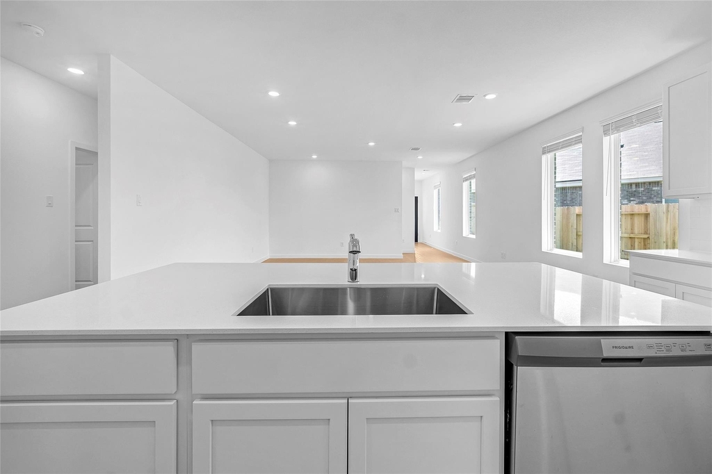 26139 Sea Rosemary Ln - Photo 6