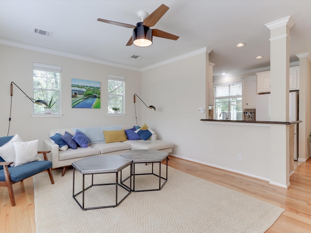 1706 Tuam Street - Photo 6