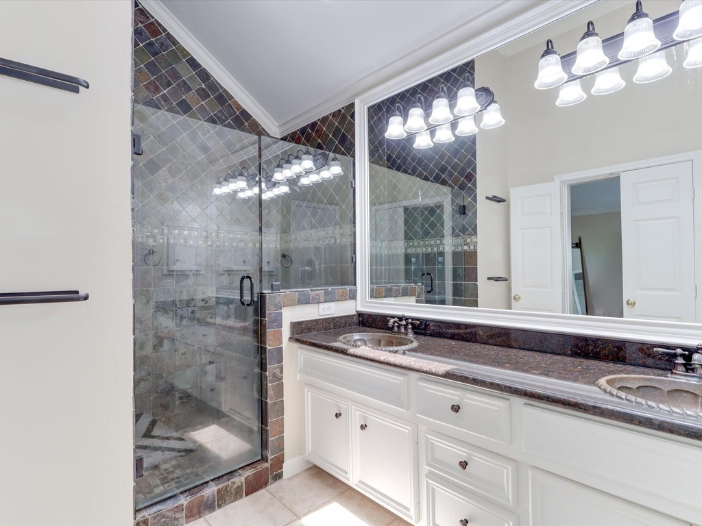 1706 Tuam Street - Photo 18