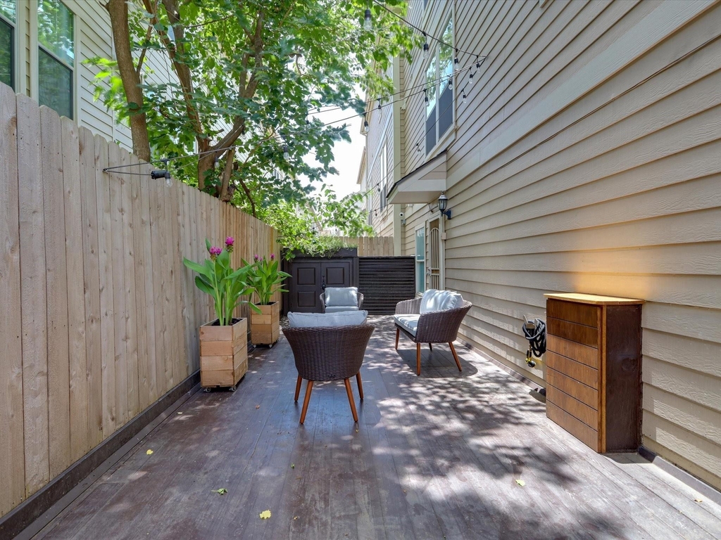 1706 Tuam Street - Photo 28