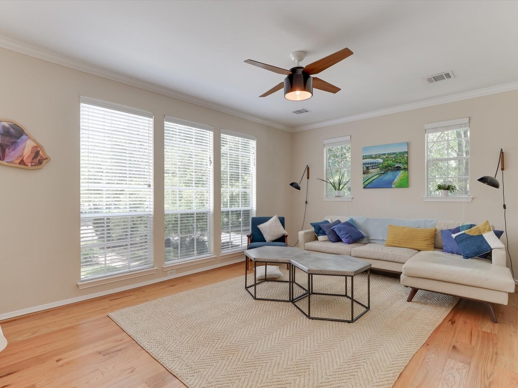 1706 Tuam Street - Photo 8