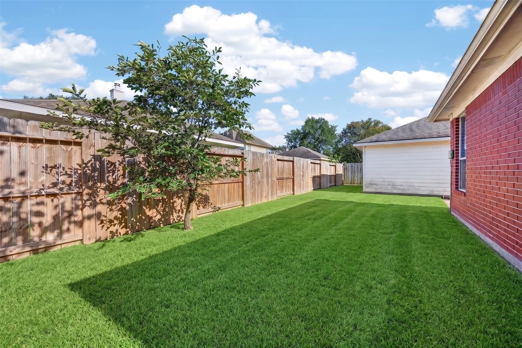 11214 Hillside Glen Trail - Photo 39