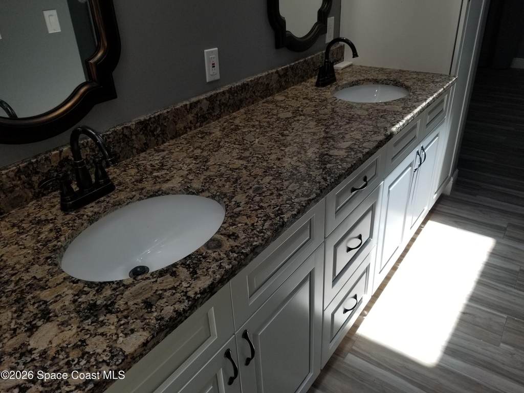3685 Oakhill Drive - Photo 9