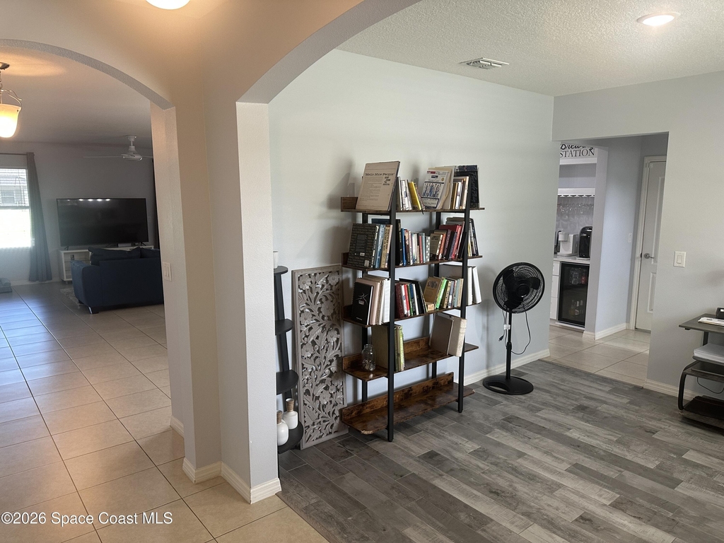 1133 Morgan Circle Ne - Photo 2