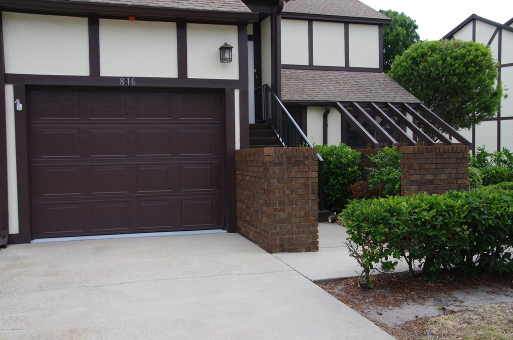 816 Greenwood Manor Circle - Photo 1
