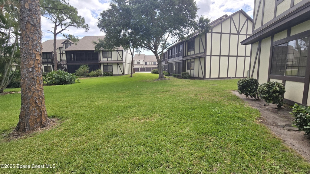 816 Greenwood Manor Circle - Photo 31