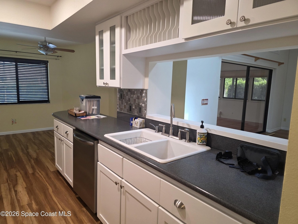 1825 Fox Bay Drive - Photo 11
