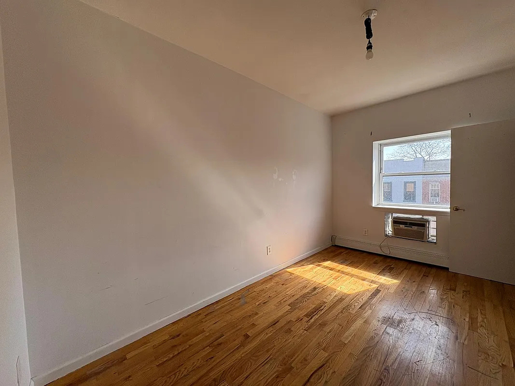 267 Hull Street - Photo 3