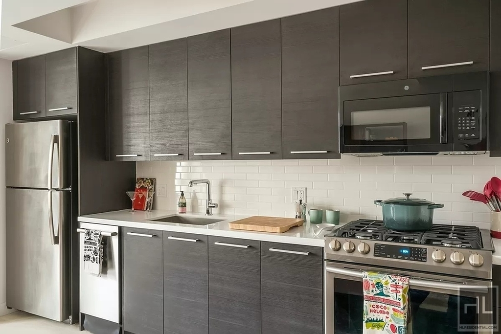 Clarkson Avenue - Photo 1