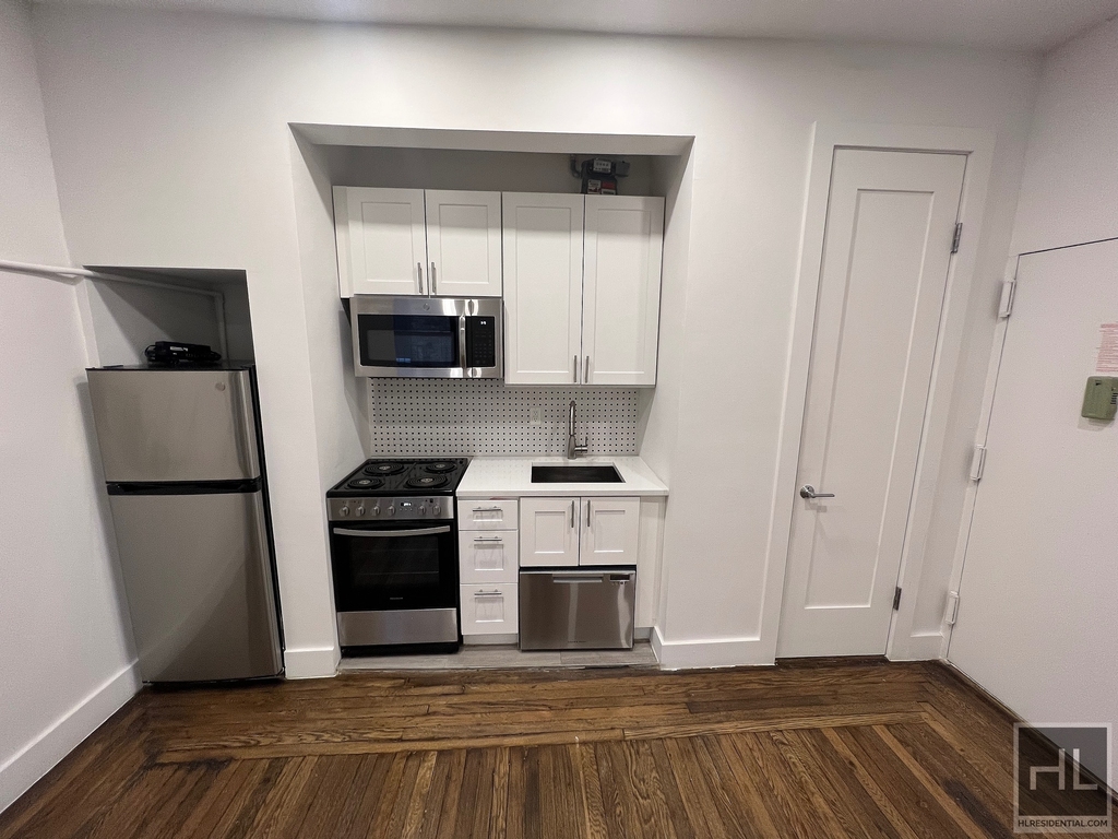Tiemann Place - Photo 4