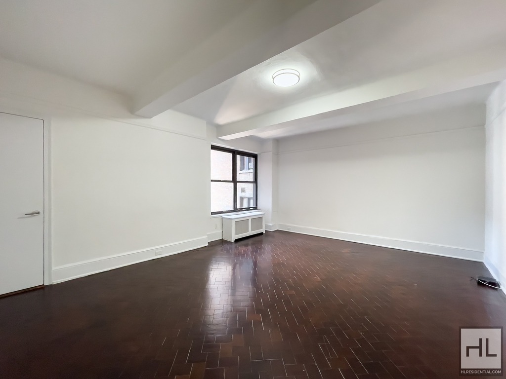 West 73rd Street - Photo 1