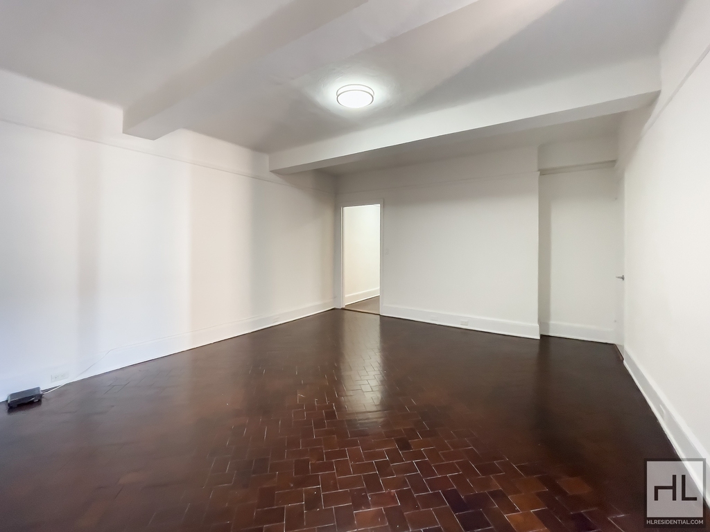 West 73rd Street - Photo 0