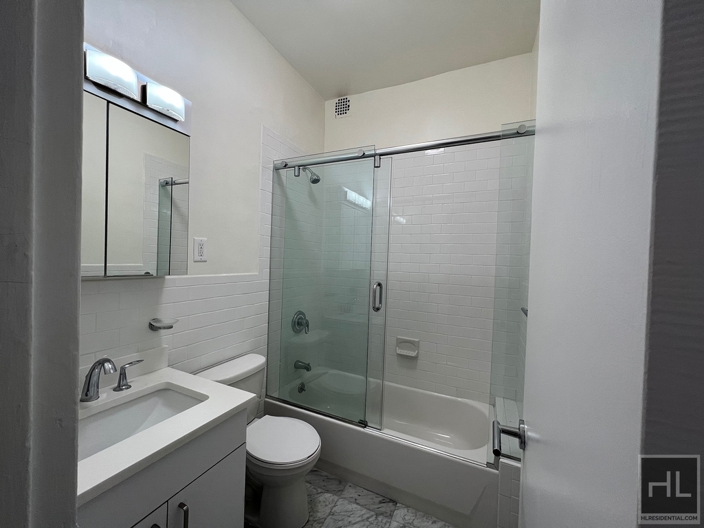 West 73rd Street - Photo 4