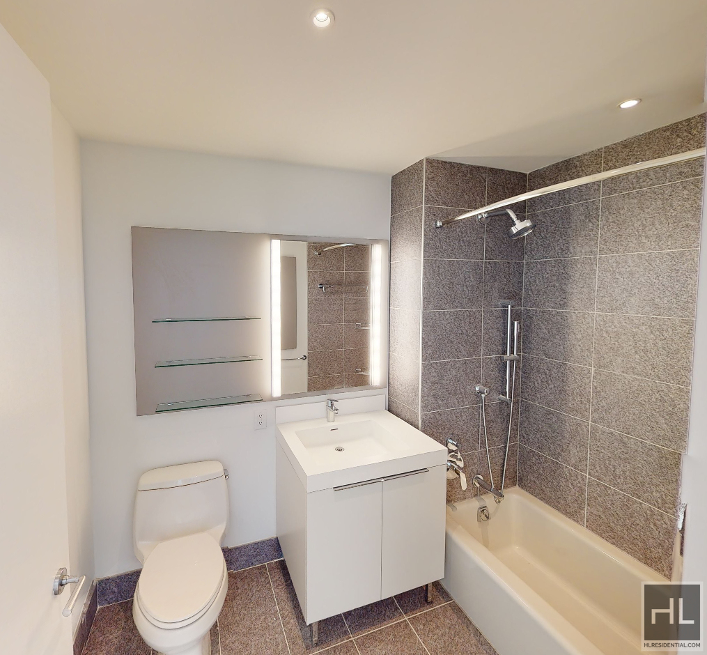 West 38th Street - Photo 5