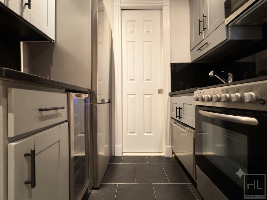 West 53rd Street - Photo 2