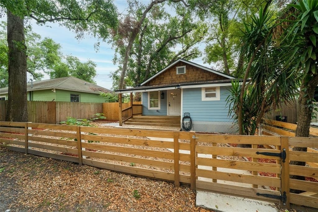 6704 N Taliaferro Avenue - Photo 2