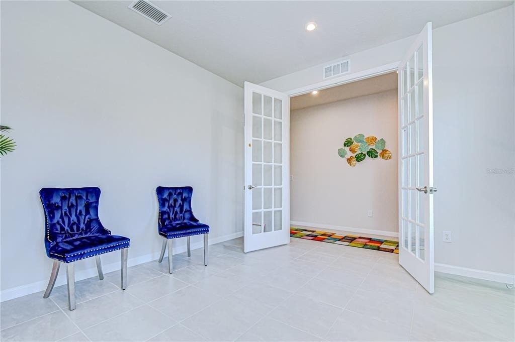 10422 Gliding Eagle Way - Photo 15