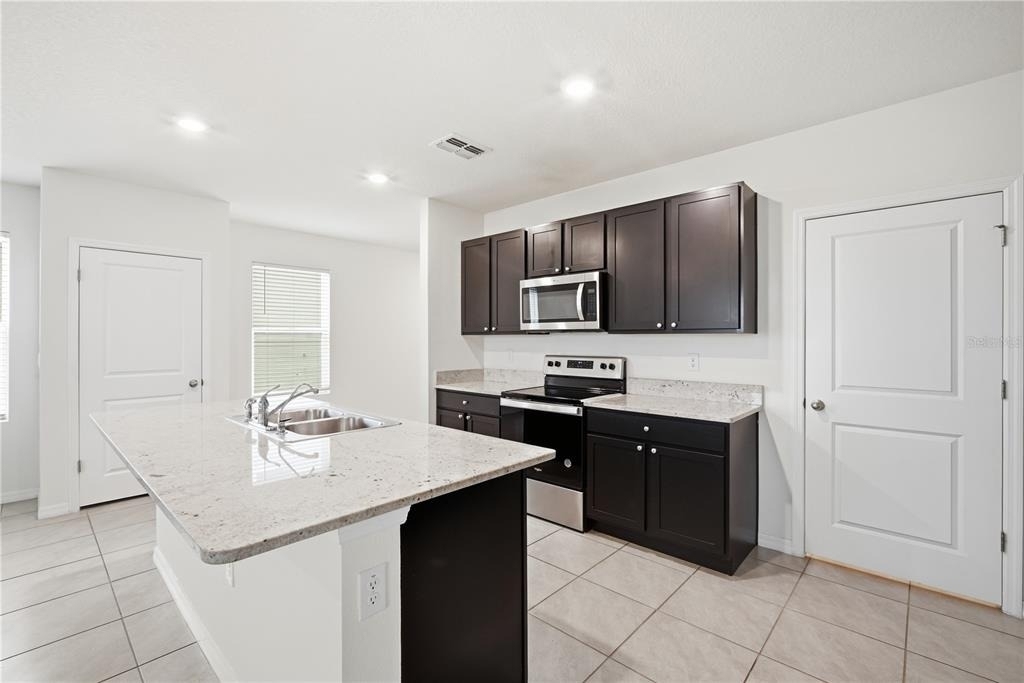 5635 Hollingworth Trail - Photo 6