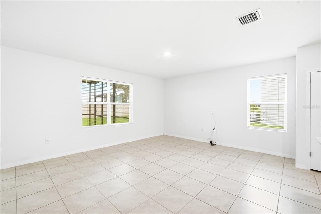 5635 Hollingworth Trail - Photo 8