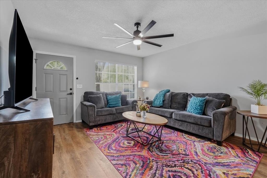 2120 Fletchers Point Circle - Photo 2