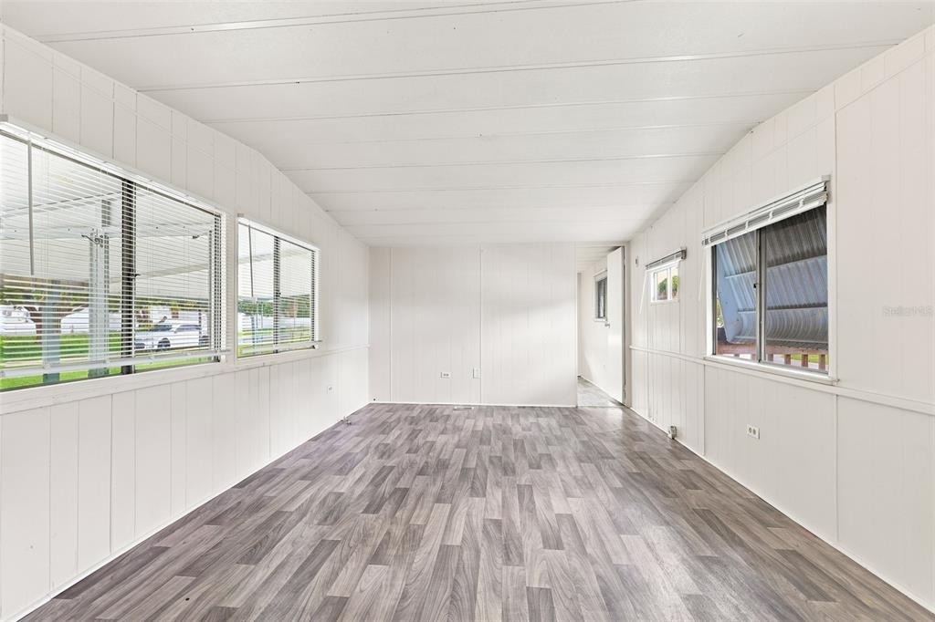7213 Commons Boulevard - Photo 3
