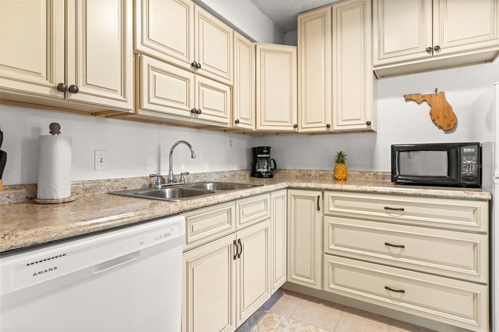 4215 E Bay Drive - Photo 9
