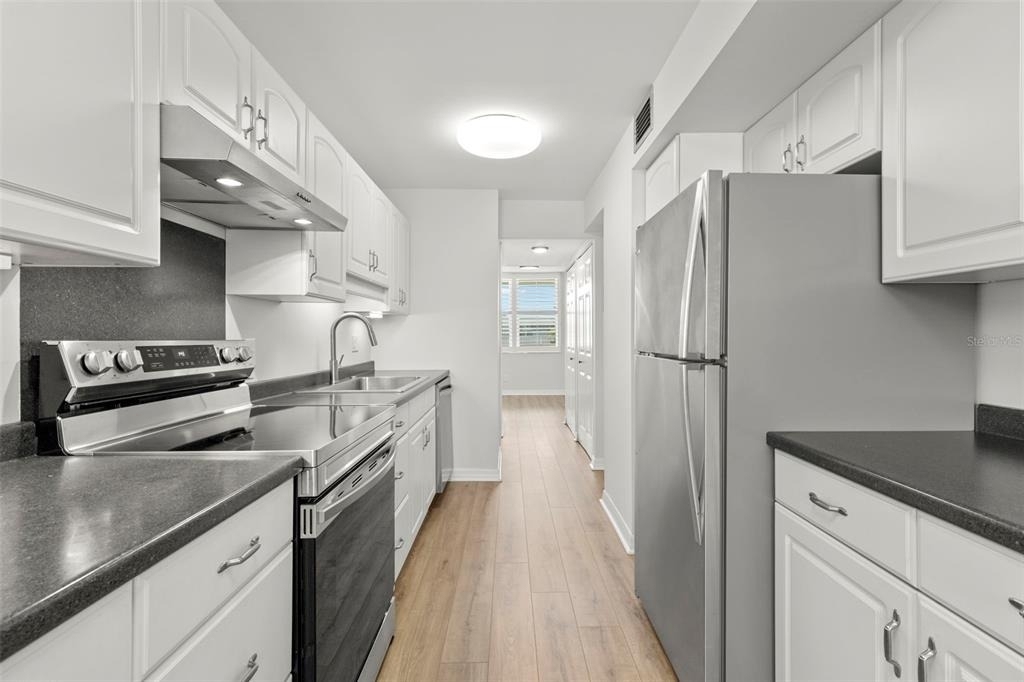 4890 Bay Street Ne - Photo 8