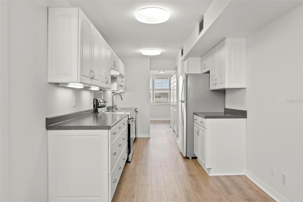 4890 Bay Street Ne - Photo 7