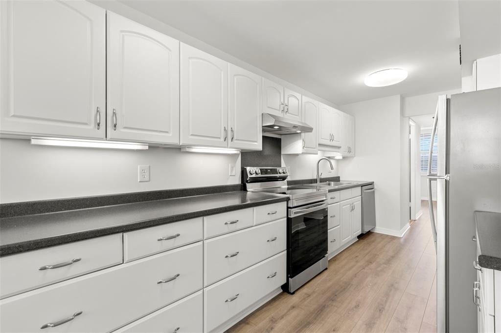 4890 Bay Street Ne - Photo 9