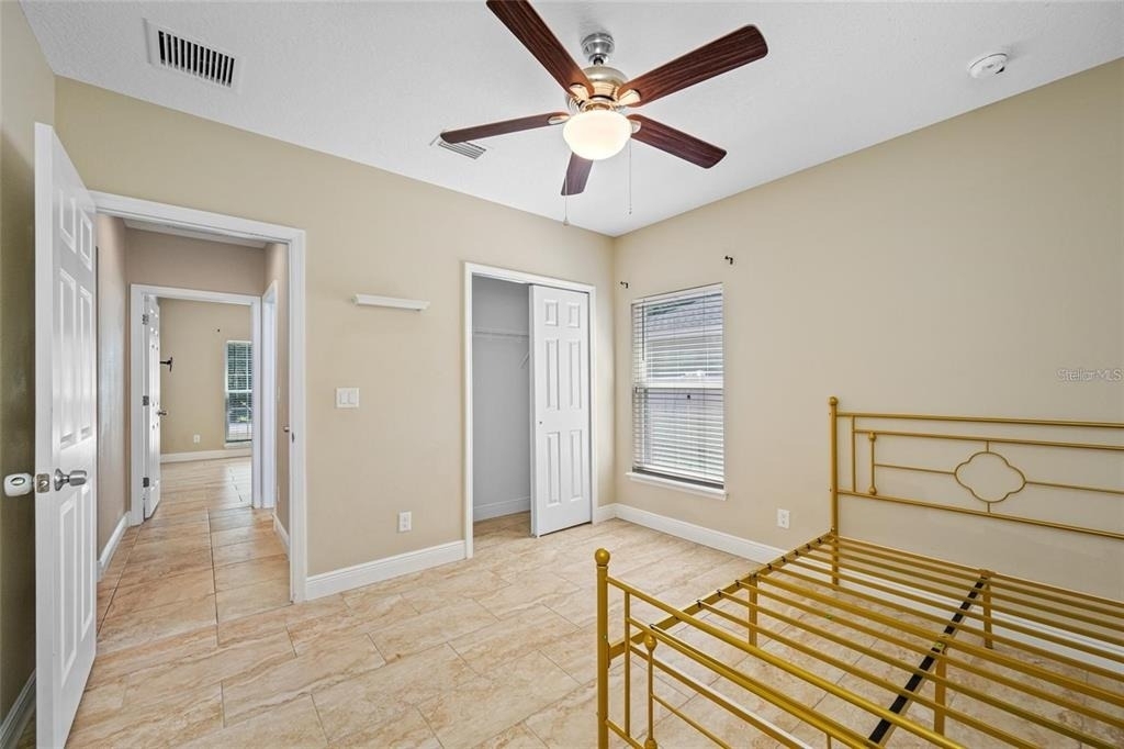 230 Clayton Street - Photo 10
