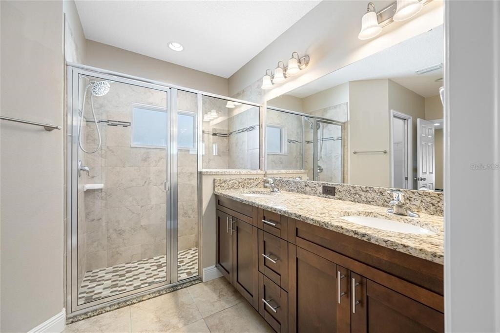 230 Clayton Street - Photo 24