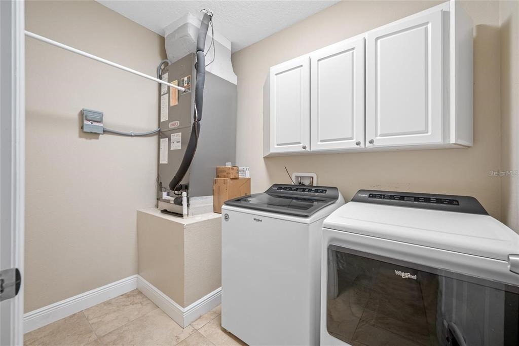 230 Clayton Street - Photo 11