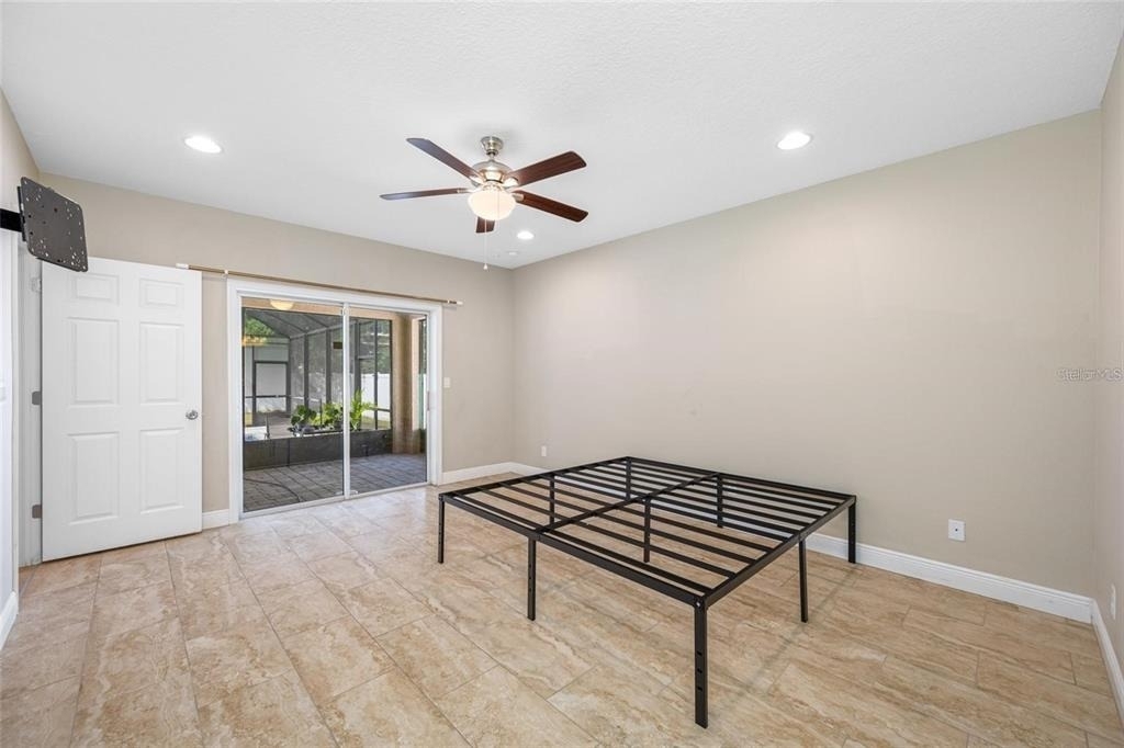 230 Clayton Street - Photo 22