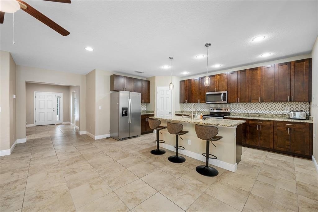 230 Clayton Street - Photo 14