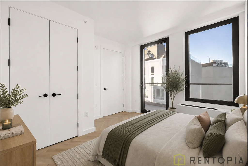 104 Fleet Place - Photo 1