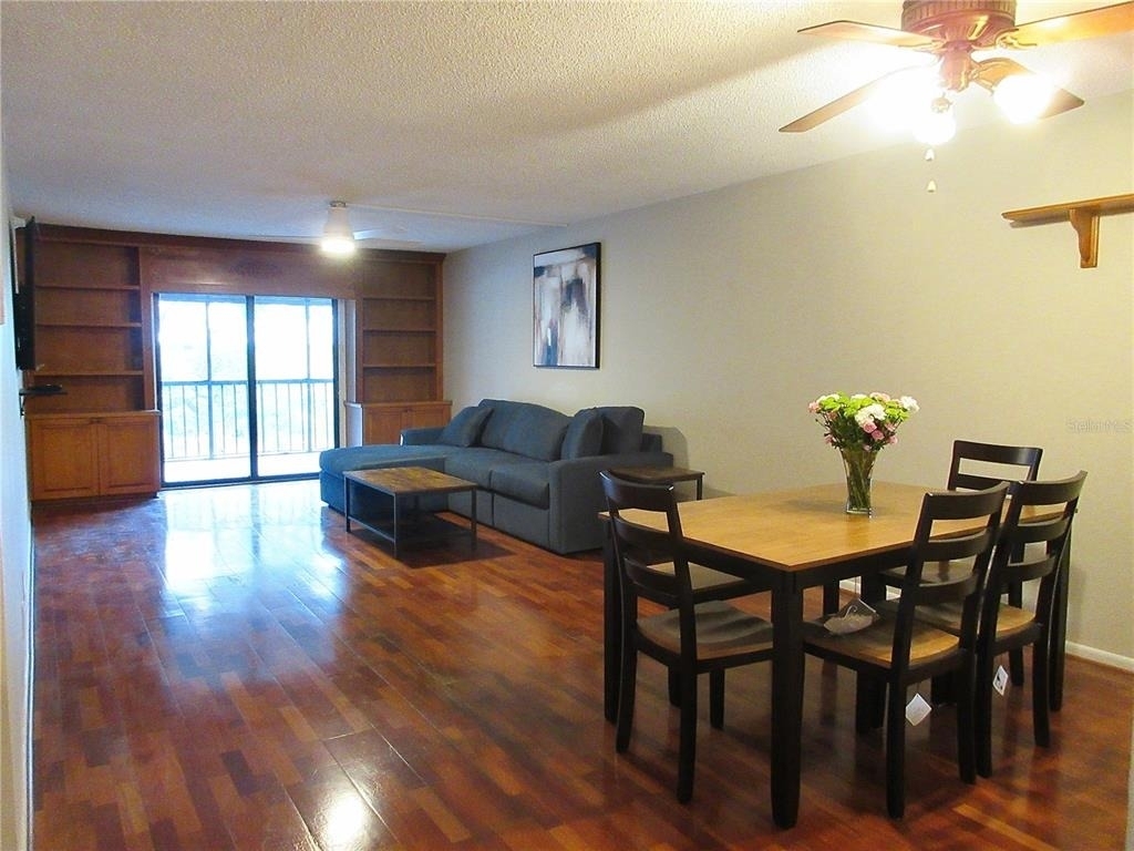 201 W Laurel Street - Photo 6