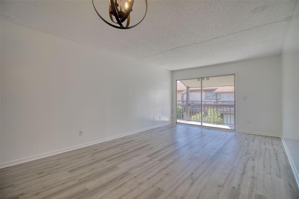 6334 Newtown Circle - Photo 4