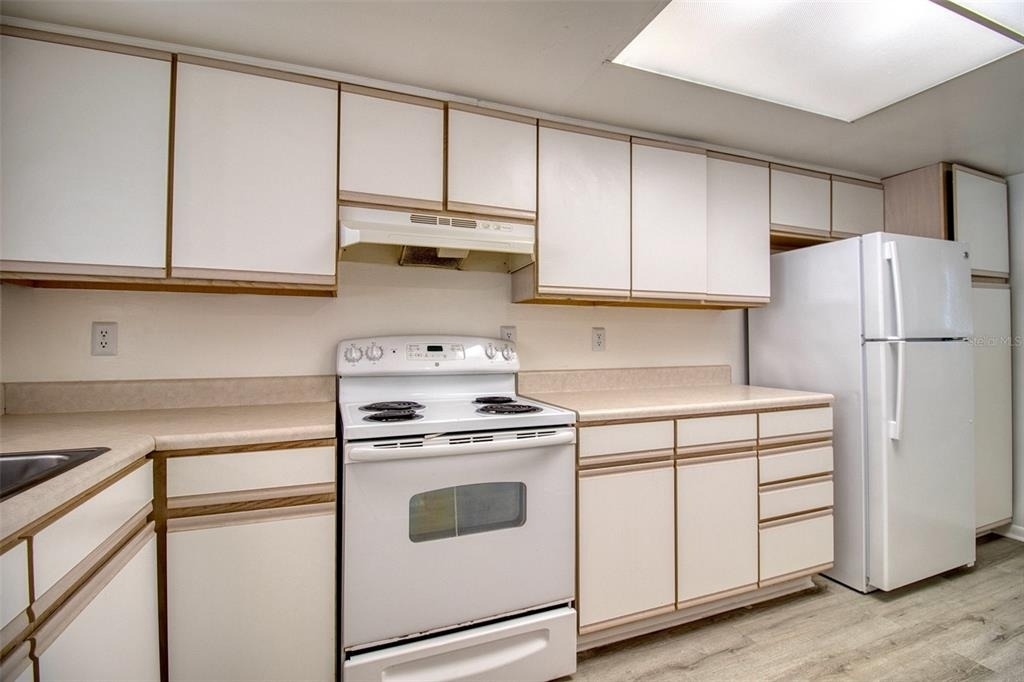 6334 Newtown Circle - Photo 7