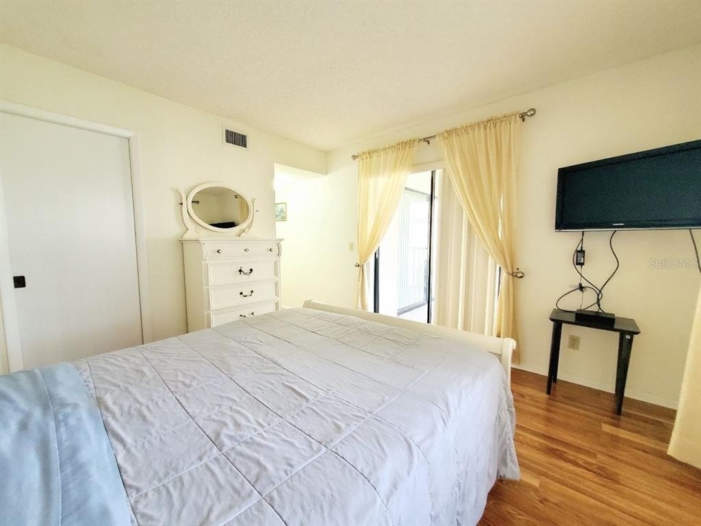 20 Woodlake Place - Photo 15