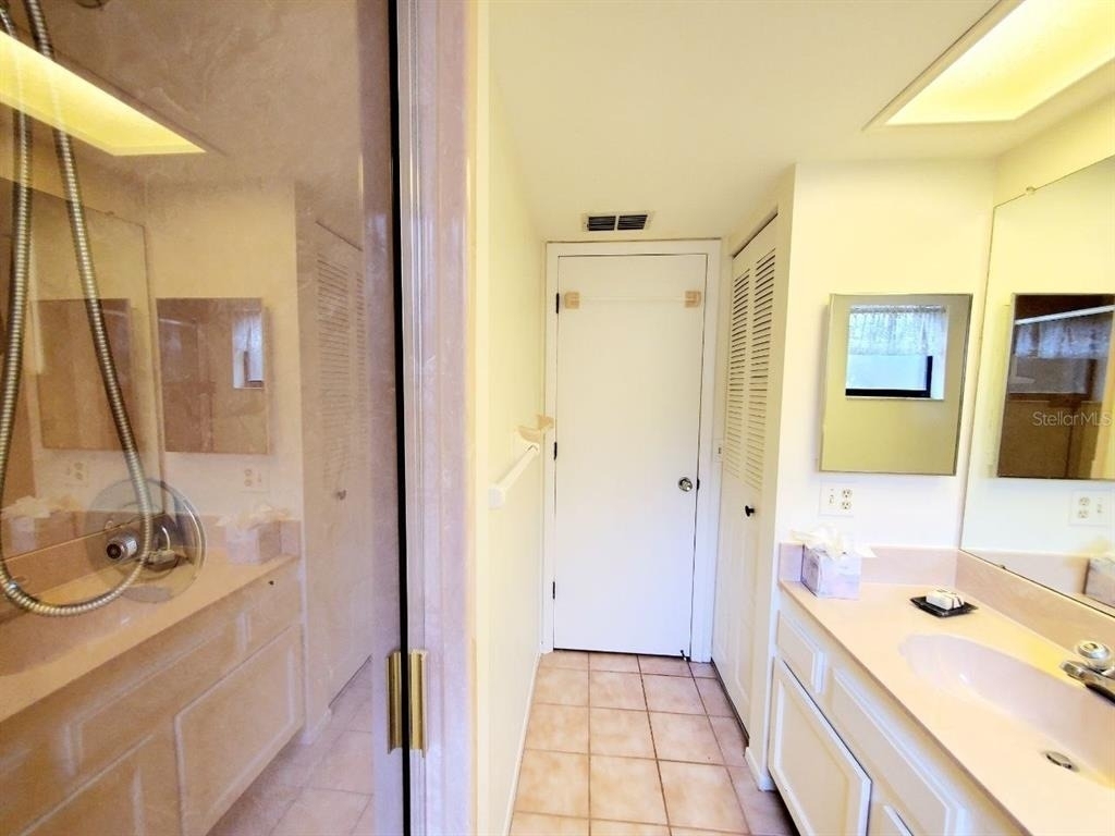 20 Woodlake Place - Photo 11