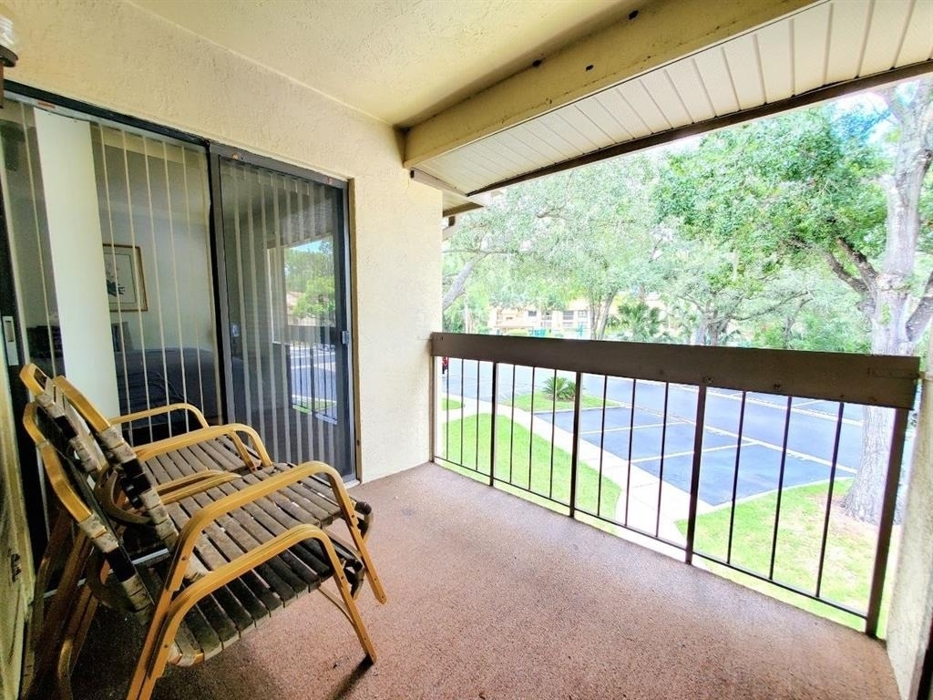 20 Woodlake Place - Photo 10
