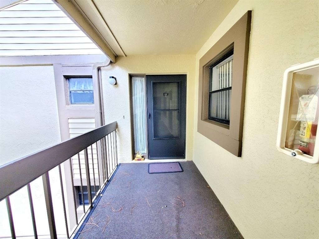 20 Woodlake Place - Photo 1