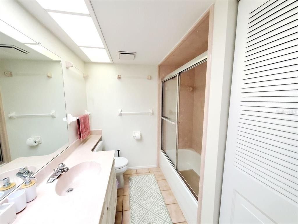 20 Woodlake Place - Photo 9