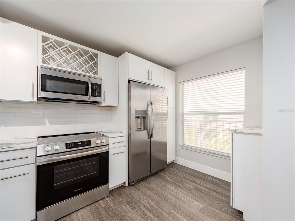 121 Island Way - Photo 3