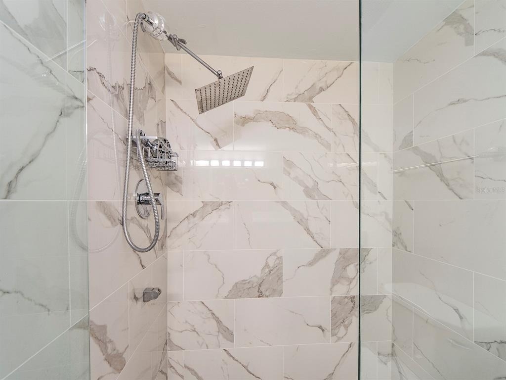121 Island Way - Photo 16