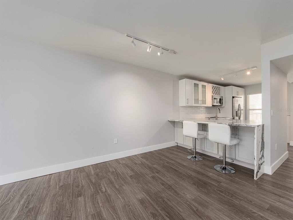 121 Island Way - Photo 6