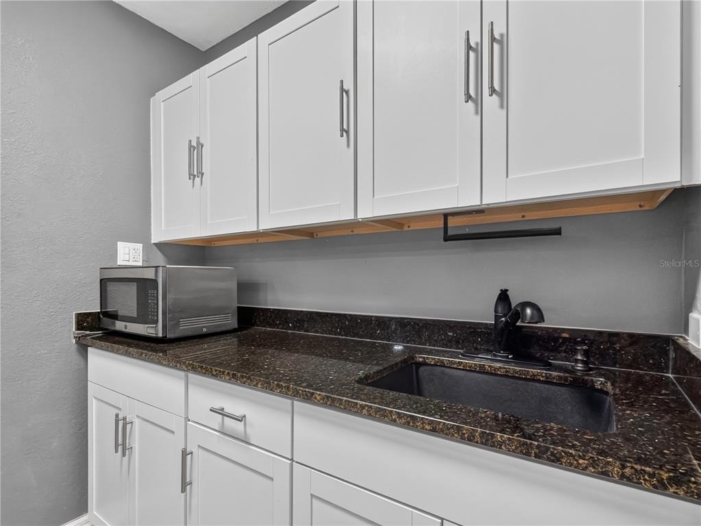 465 Rio Grande Lane - Photo 10