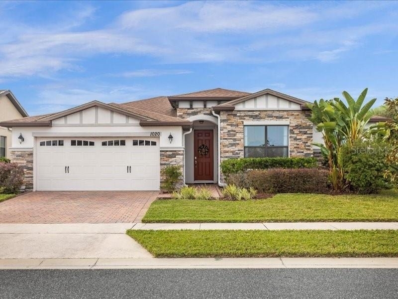 1020 Umbria Lane - Photo 0